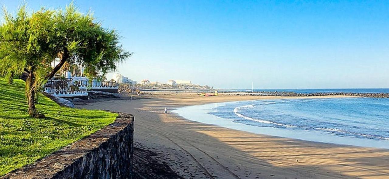 Апартаменты Beach And Pool In Playa De Las Americas Экстерьер фото