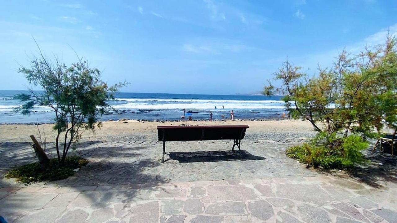 Апартаменты Beach And Pool In Playa De Las Americas Экстерьер фото